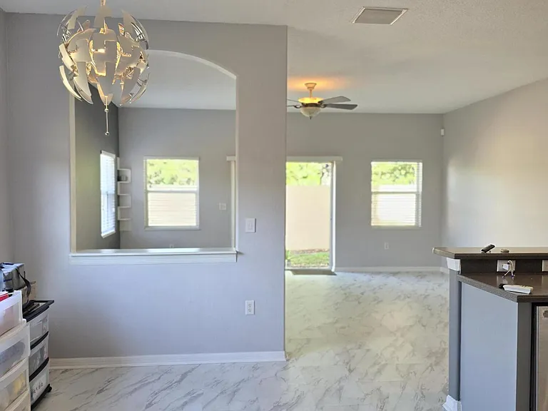 1112 Andrew Aviles Cir — Photo 3