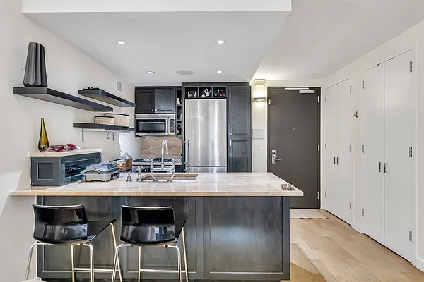 Rented by Compass | media 16