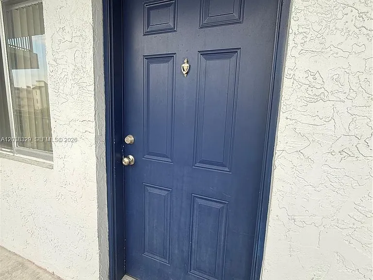 8740 N Sherman Cir #402 — Photo 7