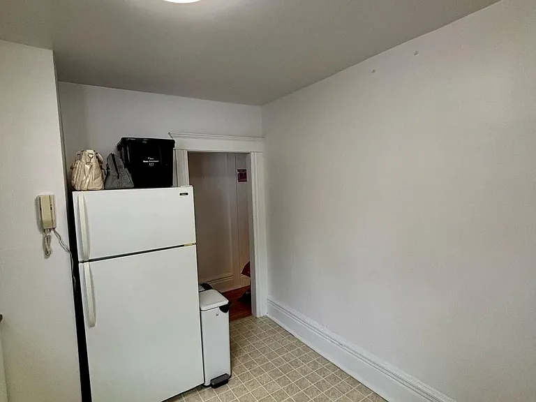 421 Lisgar St #3 — Photo 7