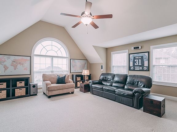 4th image of 107 Denny Cove Dr