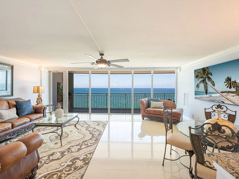 1390 S Ocean Blvd #11D — Photo 2