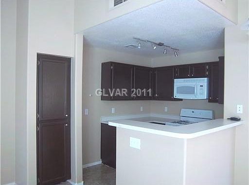 4th image of 350 S Durango Dr Unit 203