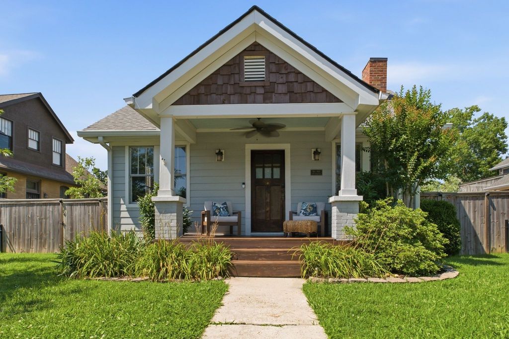 1707 Russell St, Nashville, TN 37206 home