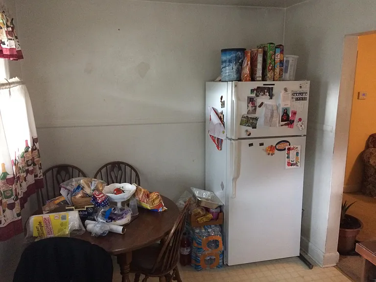 2435 King St NE — Photo 10