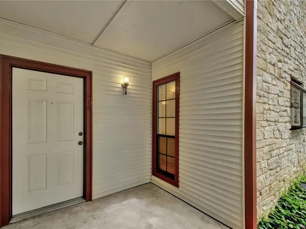 1510 W North Loop Blvd, Austin, TX