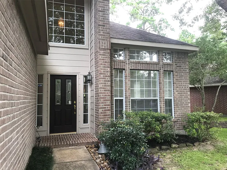 147 N Willow Point Cir — Photo 2