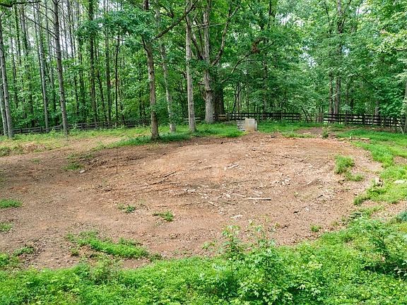 2nd image of 1251 Old Jones Rd #2