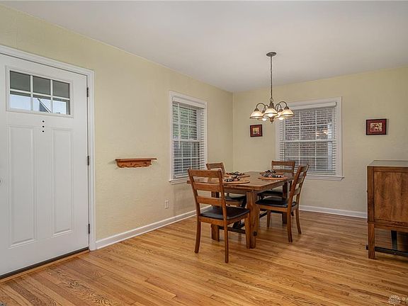 4th image of 3008 Hillside Ave