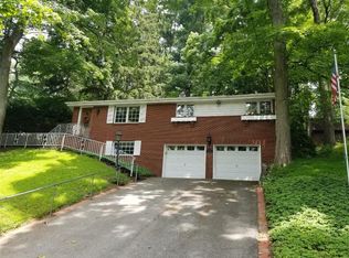 3452 Evergreen Rd, Pittsburgh, PA 15237