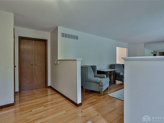 4th image of 503 Dorset Dr