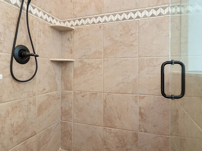 262 Yacht Harbor Dr — Photo 15