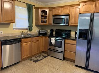 2242 Jackson St, Hollywood, FL 33020