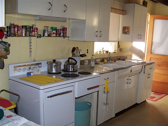 Vintage Kitchen