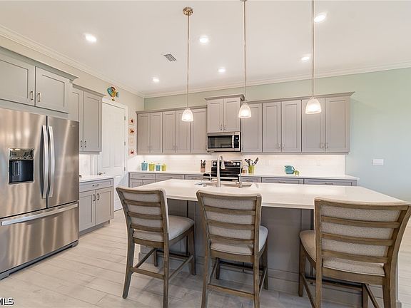 4th image of 16813 Bay Island Ct