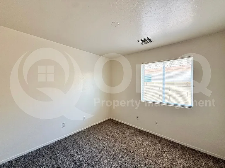 3425 S 95th Dr — Photo 14