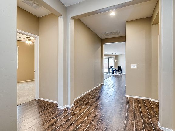4th image of 1024 E Harshaw Land Ln