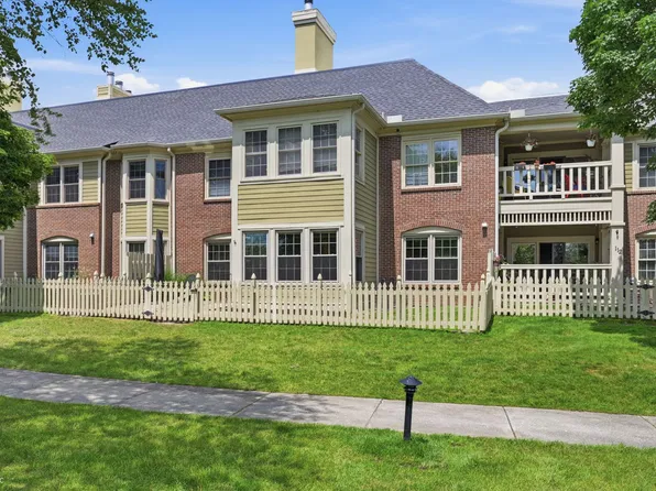 7601 Newport Bay Dr Unit 110, Indianapolis, IN 46240