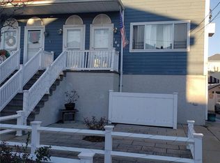 166 Beach 98 St, Far Rockaway, NY 11693