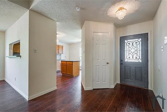 6304 Brookcrest Dr — Photo 5