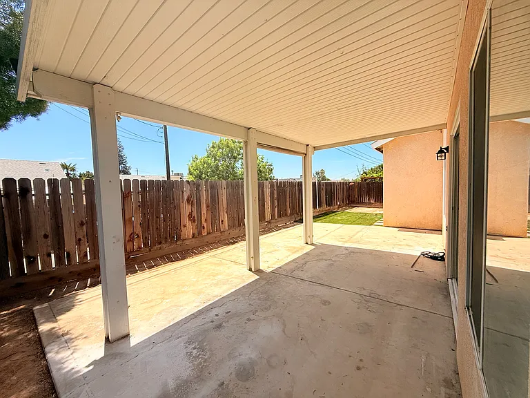 1786 Gibson Ave — Photo 19