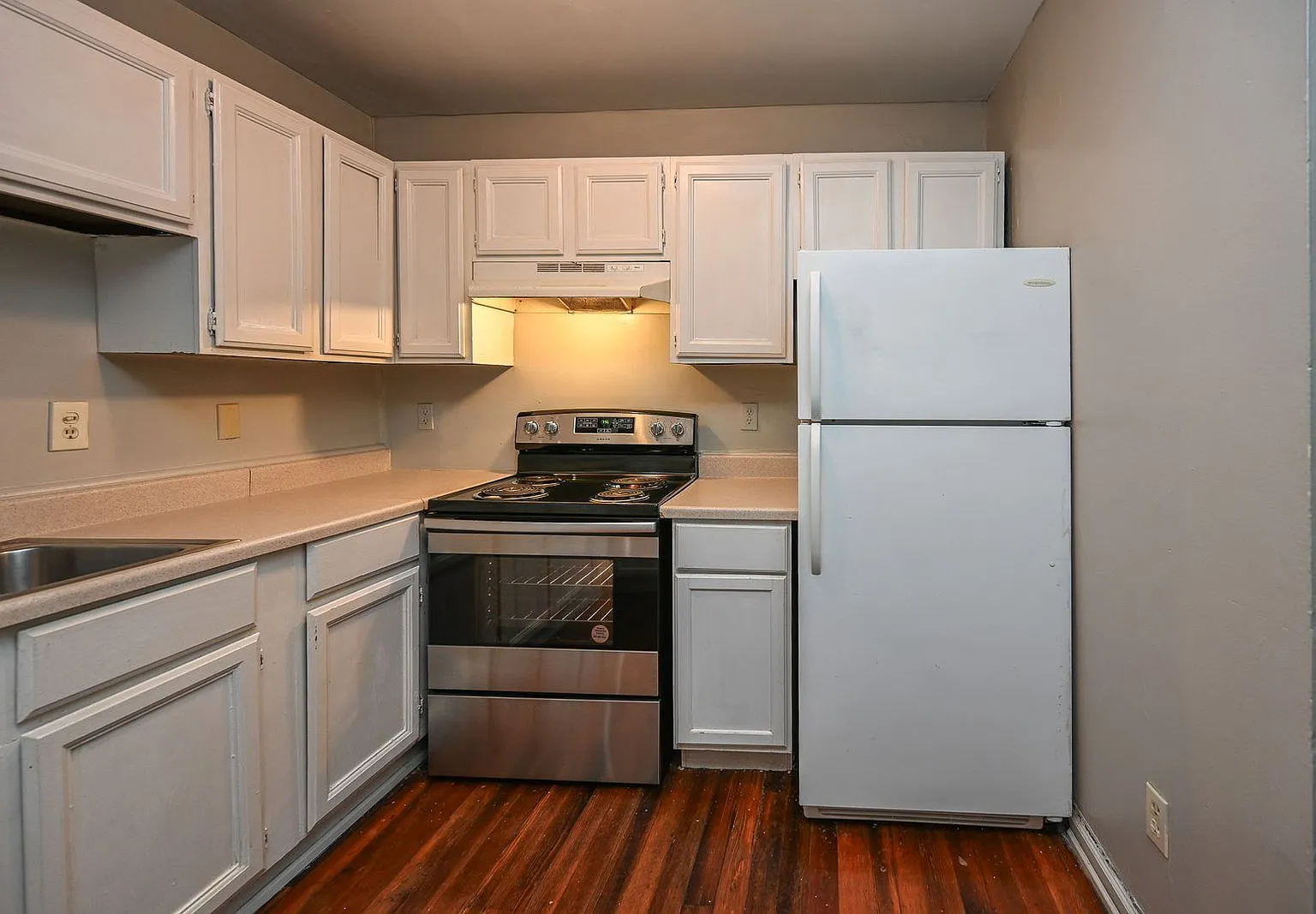 2667 Bellevue Ave — Photo 3