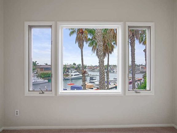 4th image of 4226 Harbour Island Ln