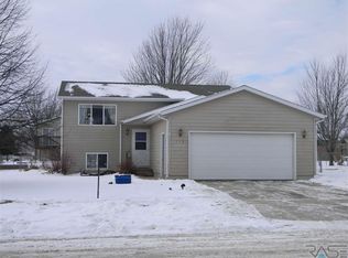 715 N Poplar Ave, Tea, SD 57064