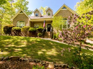 8012 N Lake Dr, Trussville, AL 35173