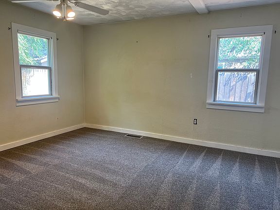 5th image of 2224 W Kent Ave