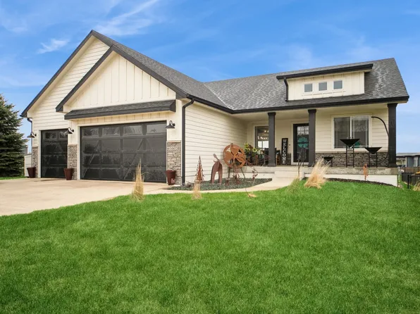 1605 Timberview Dr, Norwalk, IA 50211