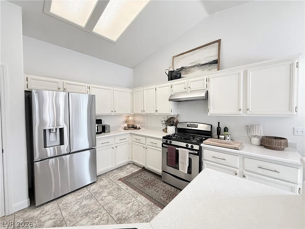 3 bed, 2.0 bath, 1250 sqft, $1,895 — Photo 4