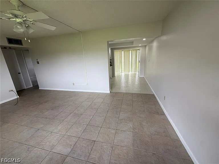 343 Joel Blvd #111 — Photo 12