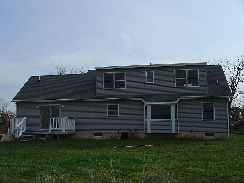 2nd image of 9786 N County Line Hwy