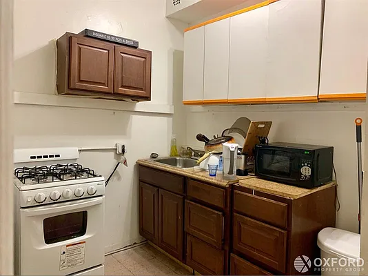 Rented by Oxford Property Group | media 1