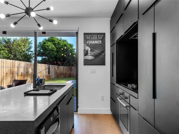 3174 SW 23rd Ter #3174, Miami, FL 33145