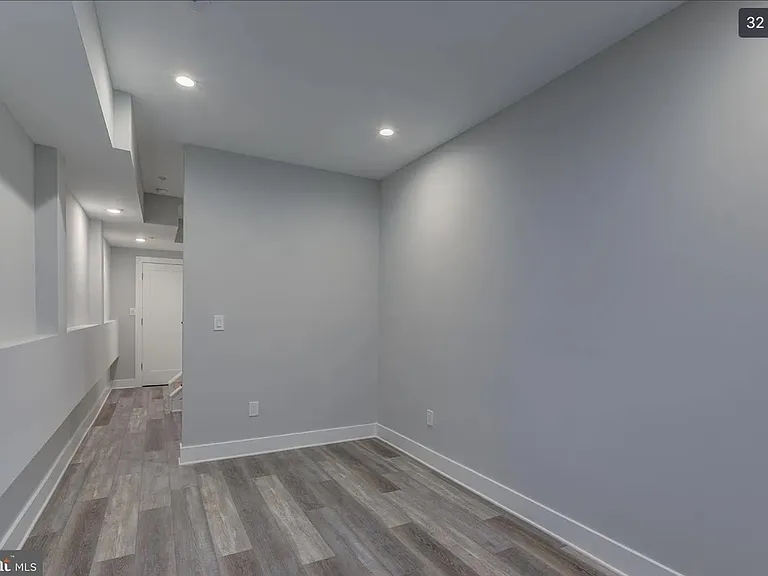 2222 E Albert St — Photo 24