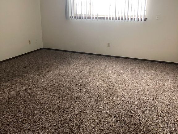 2nd image of 4641 Vasey Ave APT 2