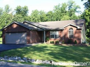 39 Southwood Dr SE, Corydon, IN 47112