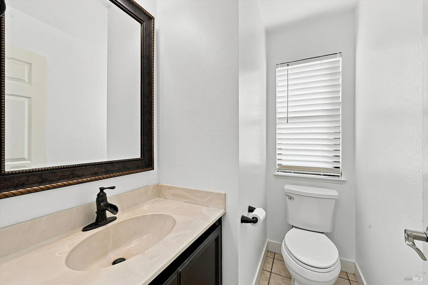 7 Gilbert Court - Photo 5