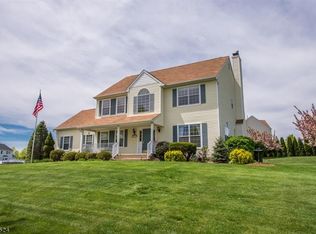15 Windsor Pl, Hackettstown, NJ 07840