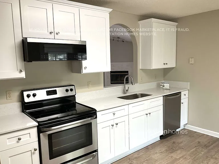 12520 Larkstone Ct — Photo 4