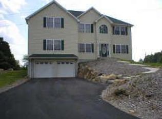 2 Mallard Rd, Lake Hopatcong, NJ 07849