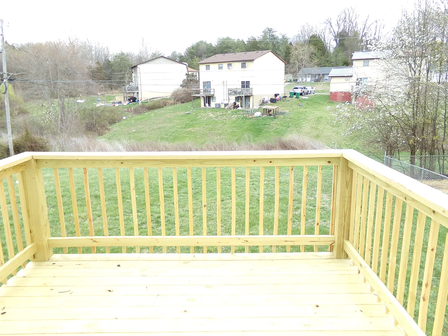 3 bed, 1.5 bath, 1224 sqft, $1,375 — Photo 2