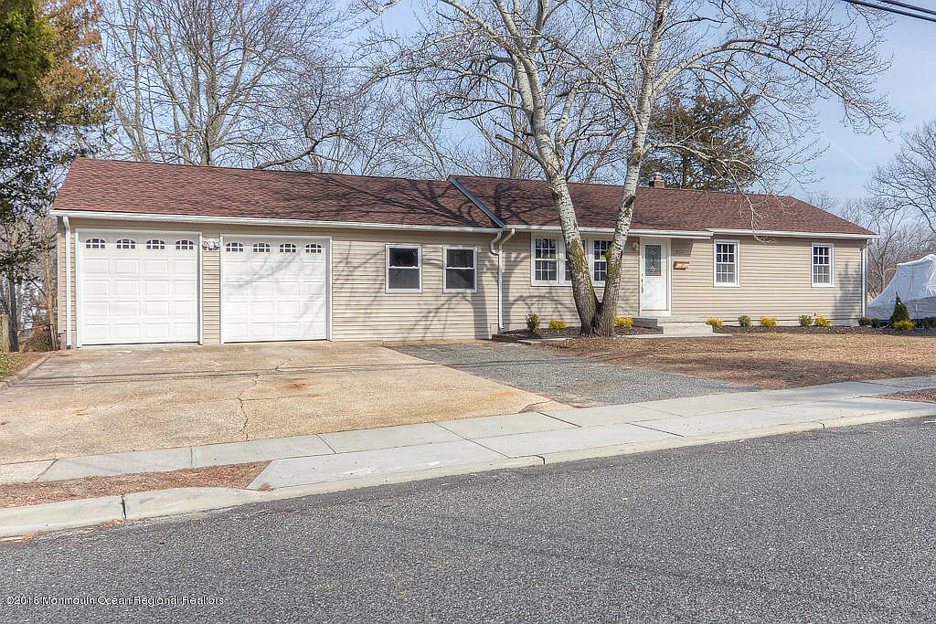 8 Hampton Rd photo 1