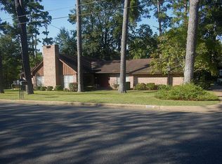 800 Spring Valley Dr, Nacogdoches, TX 75964