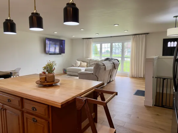 3069 Treetop Ln, Edgewood, KY 41017