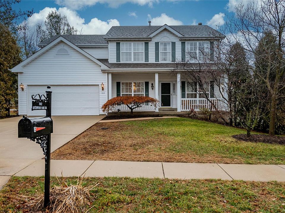 1st image of 102 Riverwood Park Dr