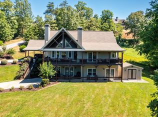 2362 Haven Heights Rd, Hiawassee, GA 30546