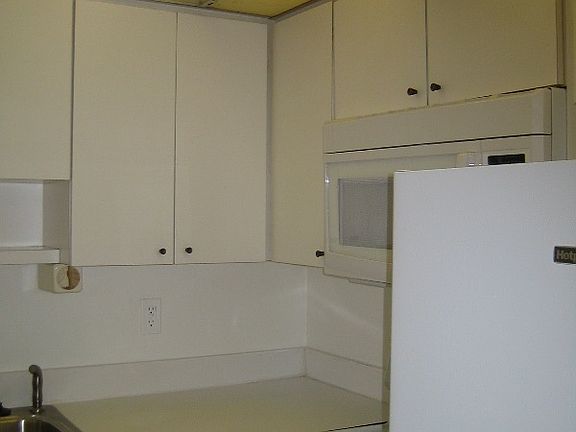 5th image of 555 SE 8th St APT 150